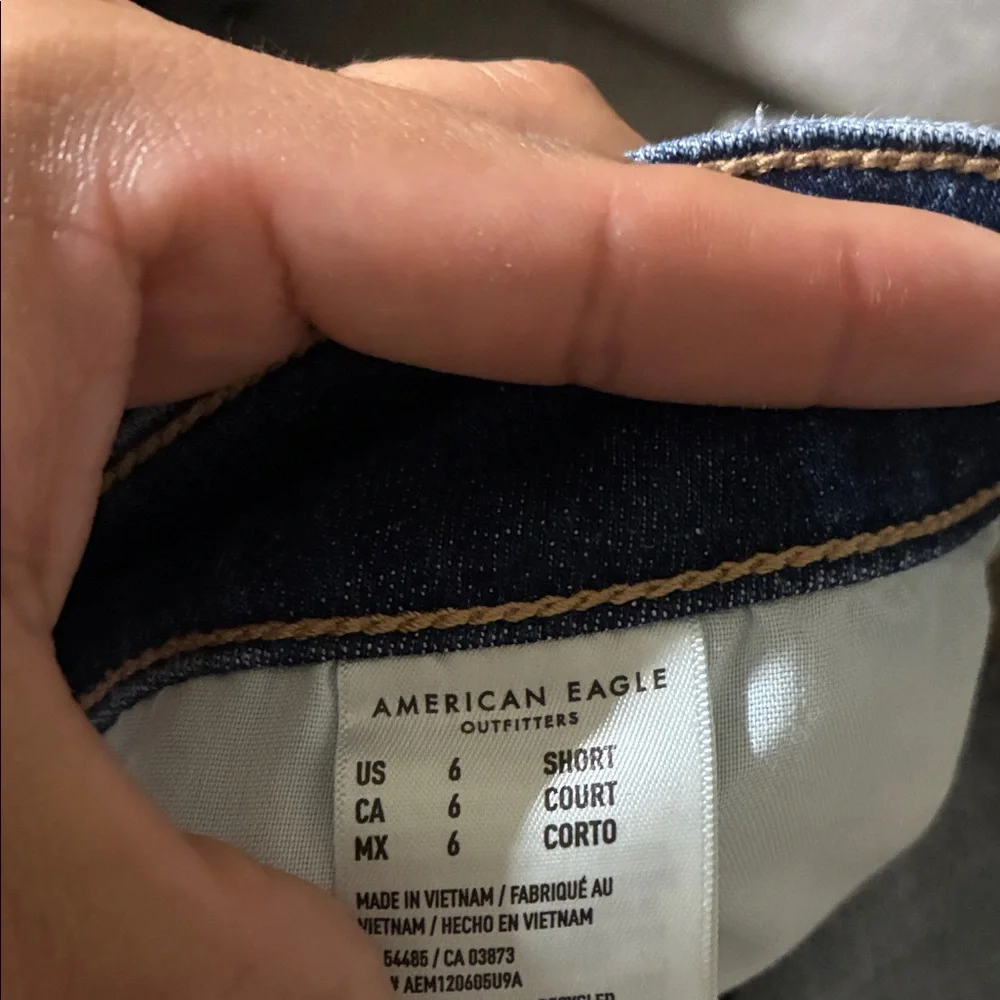 American Eagle Outfitters Dark Blue Distressed Skinny Jeans - Picture 2 of 4